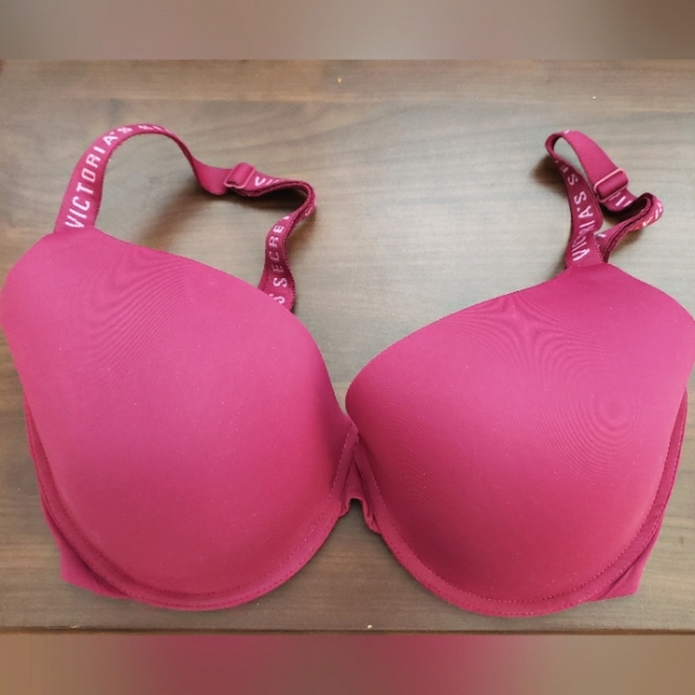 Victoria's Secret T-Shirt Lightly Lined Demi Bra